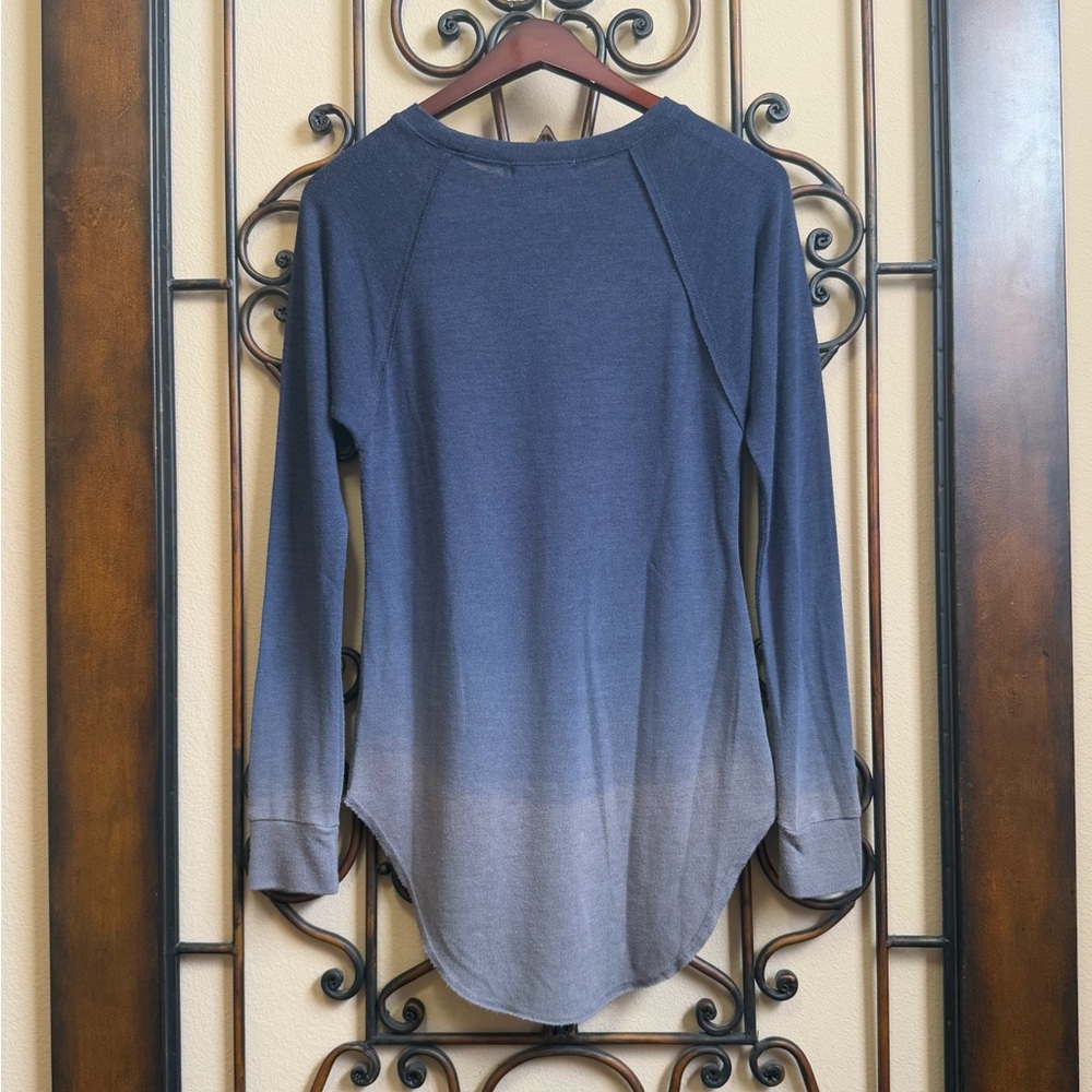 LIKE NEW Treasure & Bond Ombré Top Size XXS - Picture 4 of 11